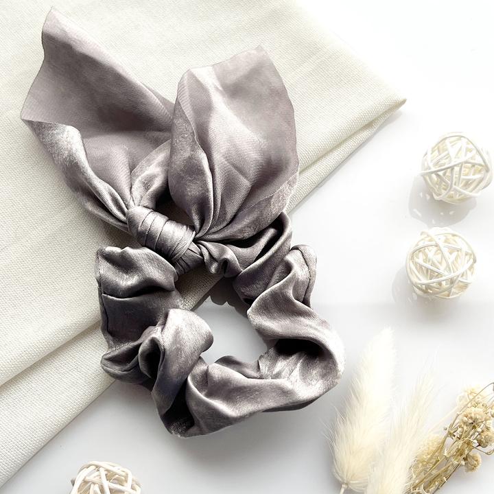 Immagine prodotto Avizar Scrunchie Satinstruktur Schmetterlingsform Mariposa (Elastico per capelli)