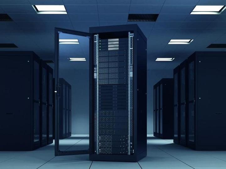 Produktbild Bachmann Bach 19" PDU im HE 8-fach IEC320 C13 2m Monitored TCP/IP