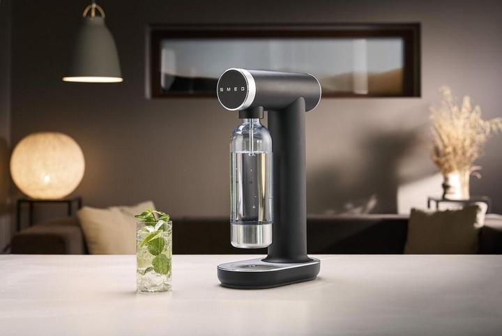 Actual product image Smeg Soda maker
