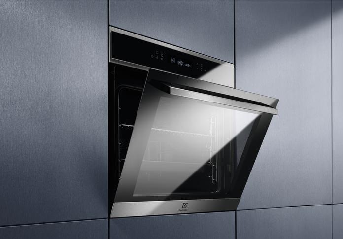 Actual product image Electrolux EOE7P31X ELX