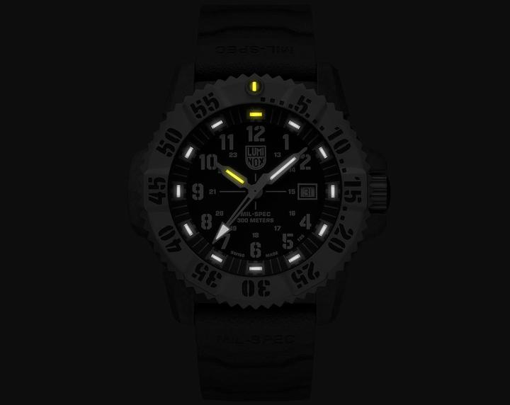 Actual product image Luminox XL.3351.1.SET Military (Chronometers, 46 mm)