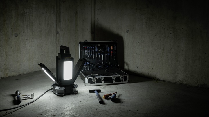 Actual product image Steffen WORKLIGHT LED spotlight 4x30W telescopic stand 3m cable (14000 lm)
