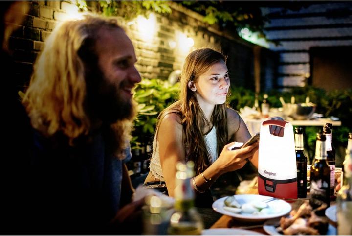 Actual product image Energizer E304157300 Vision USB LED camping lantern 1300 lm battery-powered Red/