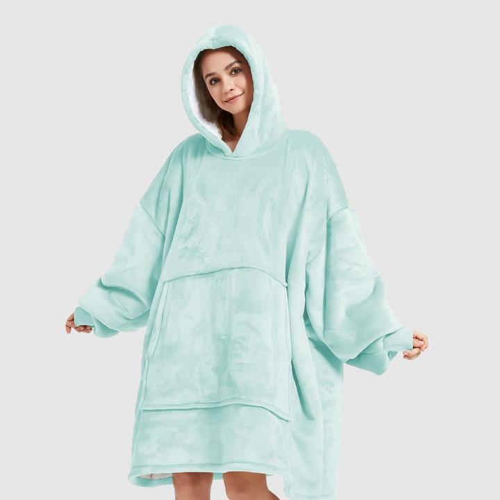 Image du produit The Fluffy Eskimo Hoodie (98 x 96 cm)