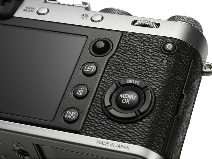 Actual product image Fujifilm X100f (35 mm, 24.30 Mpx, APS-C / DX)