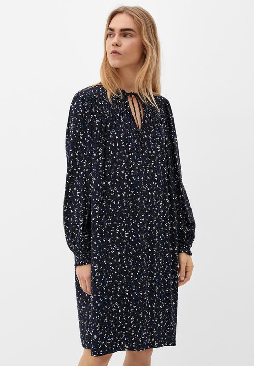 Actual product image S.Oliver Kleid Viskosekleid mit Smok-Details (32)