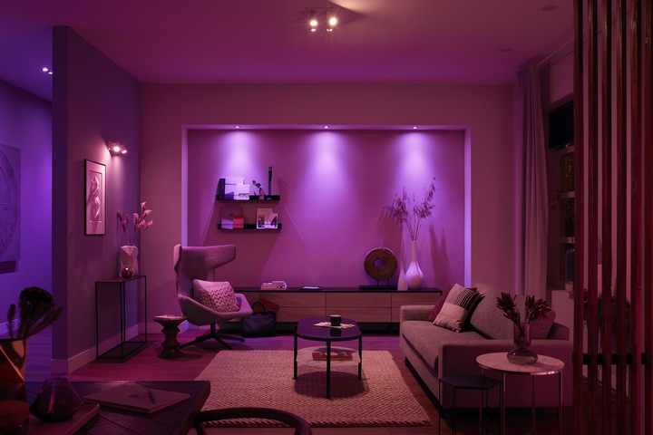 Actual product image Philips Hue White & Color Ambiance BT (GU10, 5.70 W, 230 lm, 3 x, G)
