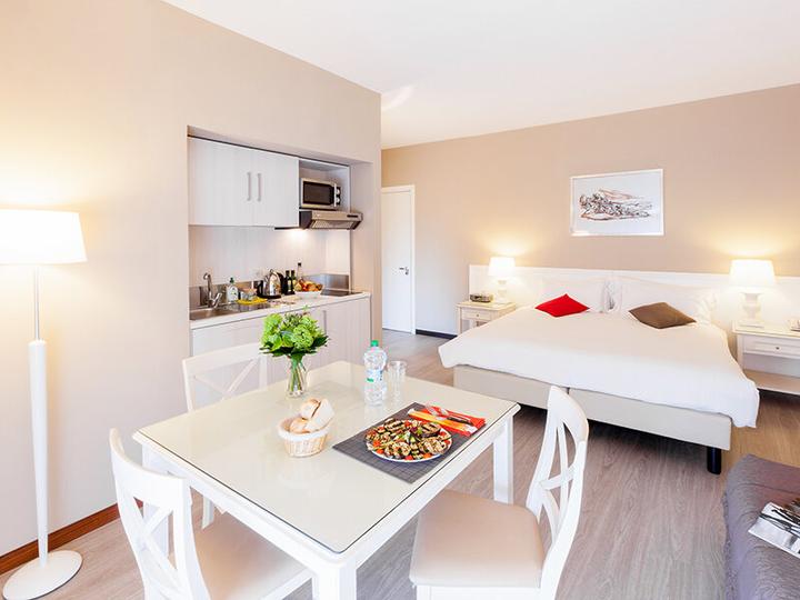 Produktbild Smartbox Rom mit der Familie: 2 Übernachtungen im Appartement im 4* Adagio Rome Vatican (4 Personen)