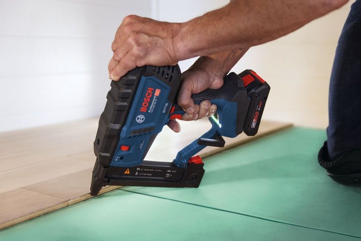 Actual product image Bosch Professional Cordless wood stapler GTH 18V-38 M