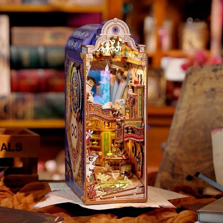 Actual product image Tonecheer Magical Library - Book Nook