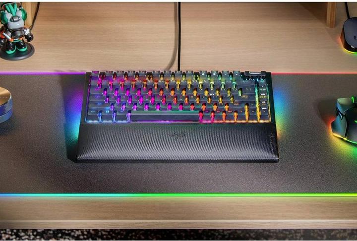 Immagine prodotto Razer BlackWidow V4 (US, Cablato)