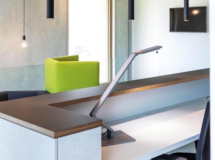 Actual product image Luctra Table mount (680 lm)