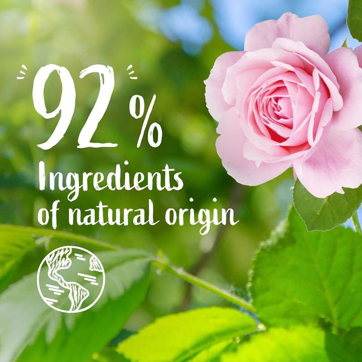 Actual product image Le Petit Marseillais Extra Gentle Shower Gel Organic Rose & Organic Cucumber 250ml (250 ml)