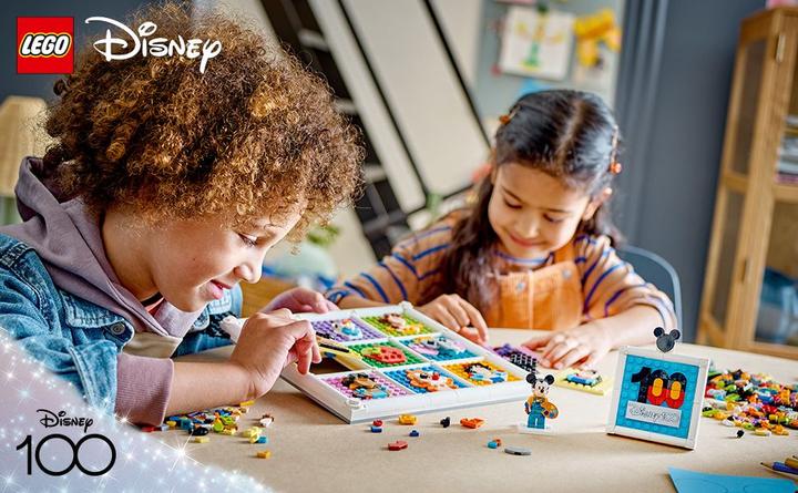Image du produit LEGO 100 ans d'icônes de dessins animés Disney (43221, LEGO Disney)