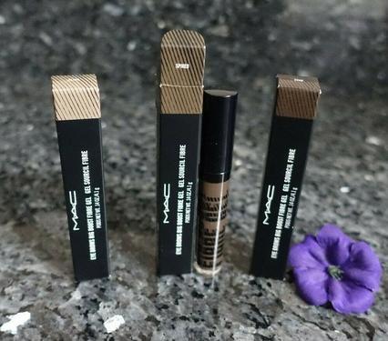 Actual product image MAC Cosmetics big boost fib rule (Stud)