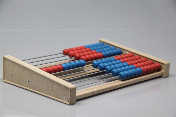 Actual product image Magni Re Wood 100s red blue frame (German)