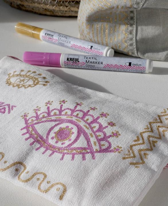Produktbild Kreul Stoffmalstift, Textilmarker Javana texi mäx Glitter für helle und dunkle Stoffe (Türkis, 4 mm)