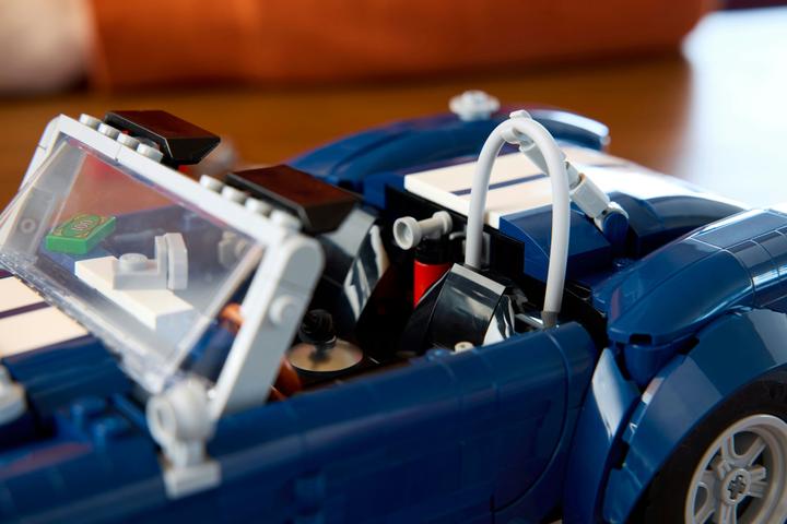 Image du produit LEGO Shelby Cobra 427 S/C (10357, LEGO Icons)