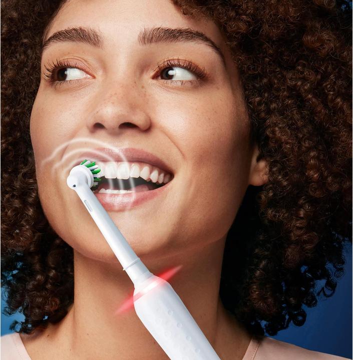 Actual product image Oral-B Pro 3 3000 (Oscillating toothbrush)
