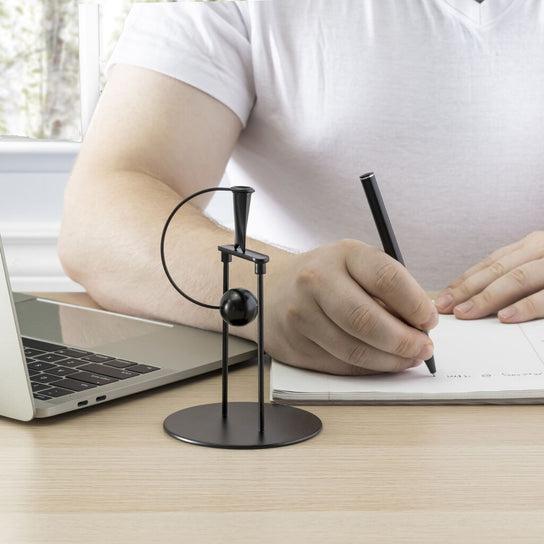 Produktbild Kikkerland Acrobat Balancing Pen