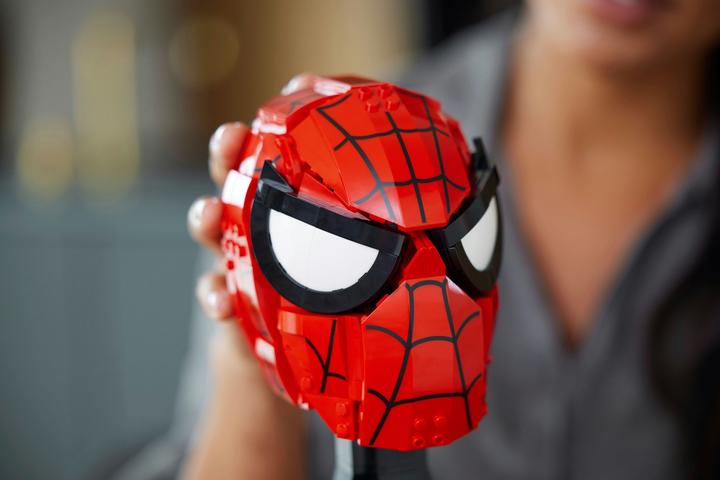 Actual product image LEGO Spider-Man's mask (76285, LEGO Marvel)