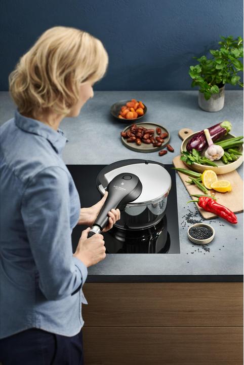 Immagine prodotto WMF Schnellkochtopf 4,5l Dampfkochtopf Perfect Premium Induktion Edelstahl 18/10 (Cucina a vapore, Acciaio inossidabile, 22 x 13.50 cm)