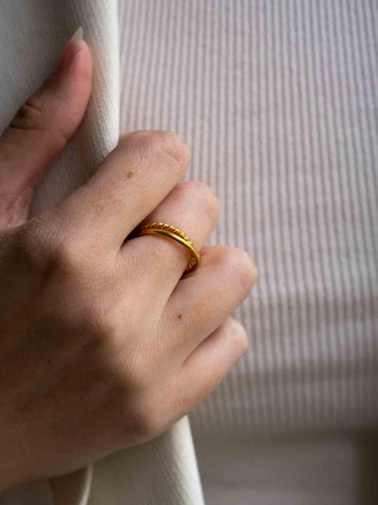 Produktbild Tara Style Crossed Masha Ring - Fingerring (waterproof) (Twisted)