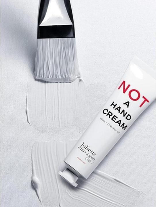 Actual product image Juliette Has a Gun Hand Cream (30 ml)