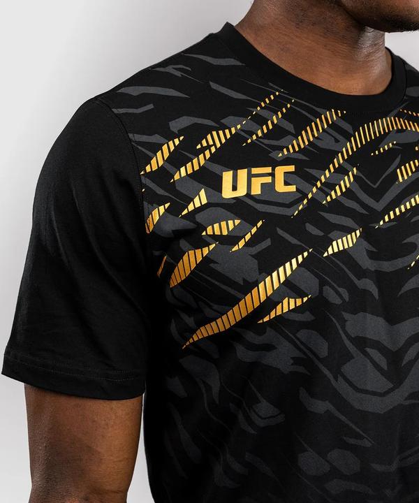 Actual product image Venum UFC Fusion Replica Champion T-Shirt Black/Gold (XXL)