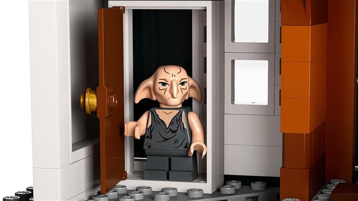 Actual product image LEGO 12 Grimmauld Place (76408, LEGO Harry Potter)