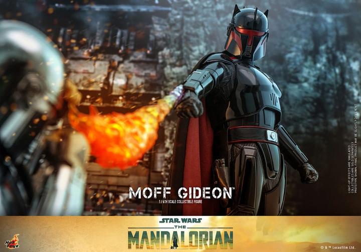 Actual product image Hot Toys Star Wars: The Mandalorian figurine 1/6 Moff Gideon 29 cm
