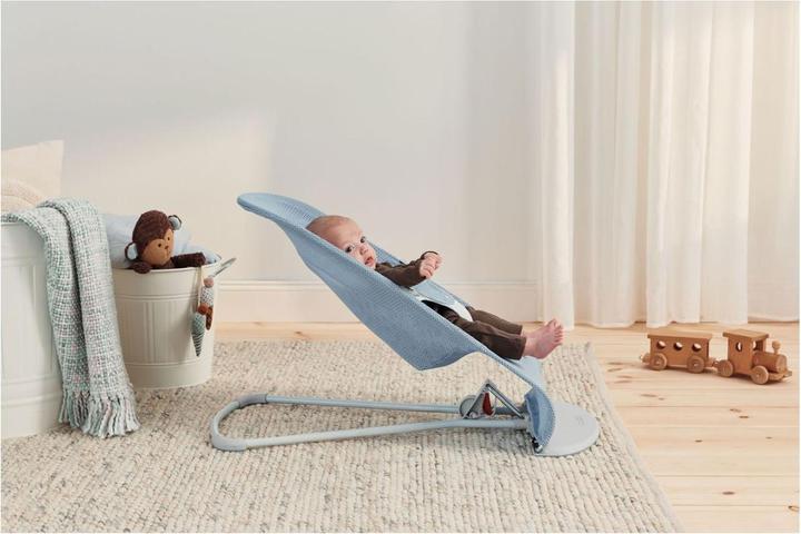 Immagine prodotto BabyBjörn Dondolo in rete, blu cielo/bianco