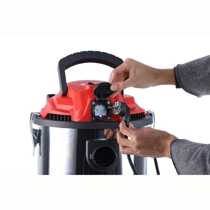 Actual product image Camry CR 7045 industrial vacuum cleaner stainless steel