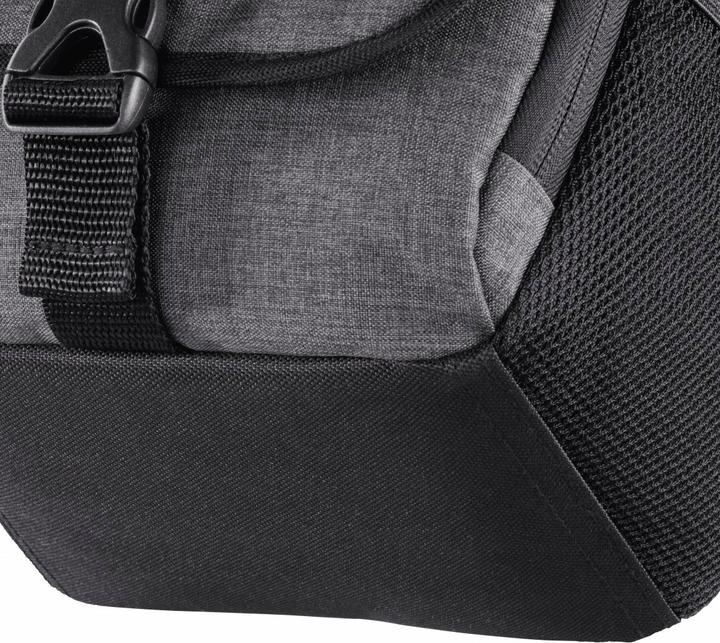 Actual product image Hama Valletta 110 (Camera hip bag, 1 l)