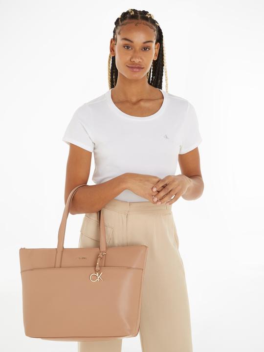 Immagine prodotto Calvin Klein Shopper CK Must Shopper LG W/Slip PKT FA22