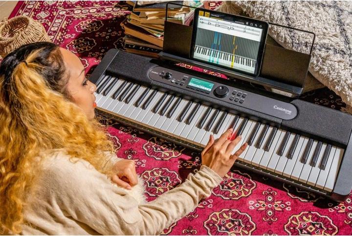 Produktbild Casio Keyboard LK-S450 (61 Tasten)