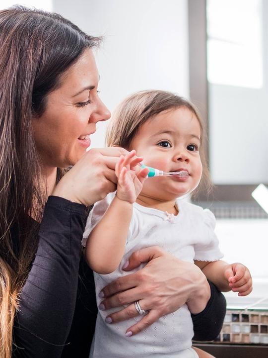 Actual product image Bblüv Sönik 2-Stufen-Schallzahnbürste für Babys