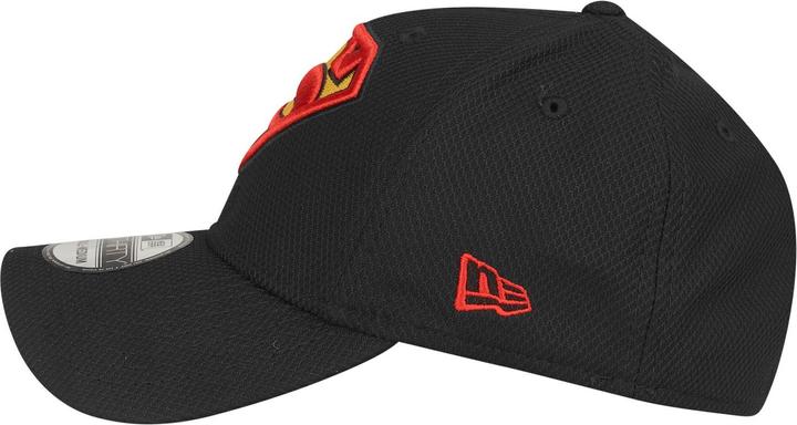 Produktbild New Era 39Thirty Stretch Diamond Tech Cap - SUPERMAN - S/M