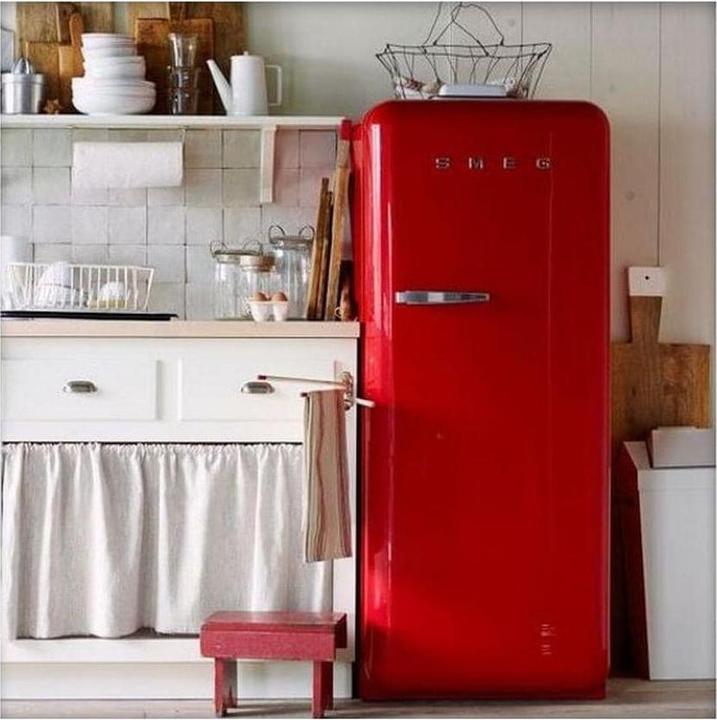 Actual product image Smeg Retro Style FAB28LRD5 (270 l)