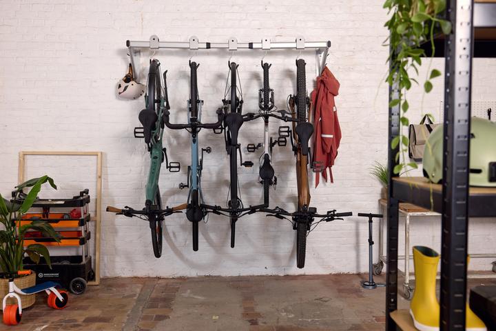 Produktbild Decathlon Wandhalterung 5 Schiebehaken grau
