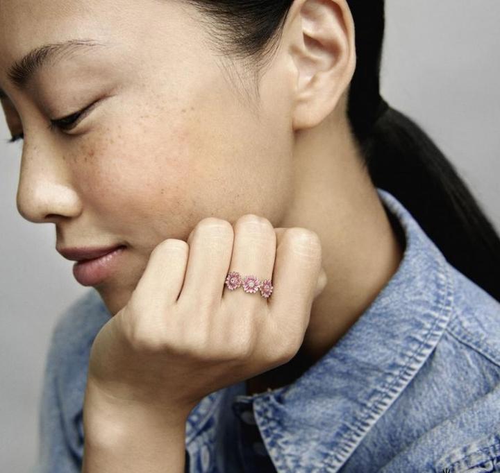 Actual product image Pandora Rose Daisy Ring (58, 925 Silver)