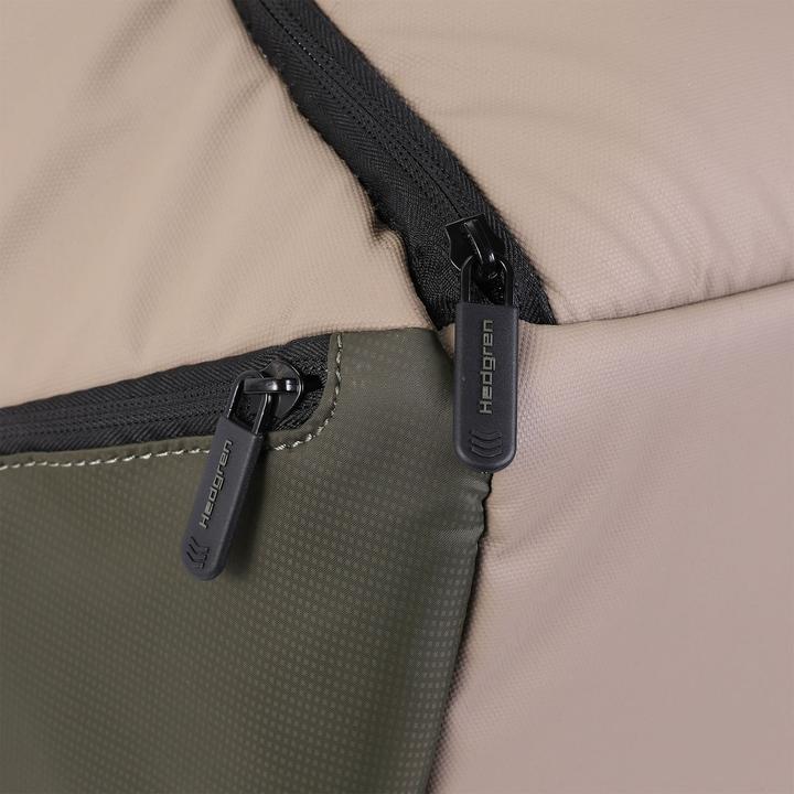 Actual product image Hedgren Commute backpack RFID protection 54 cm laptop compartment (45.30 l)