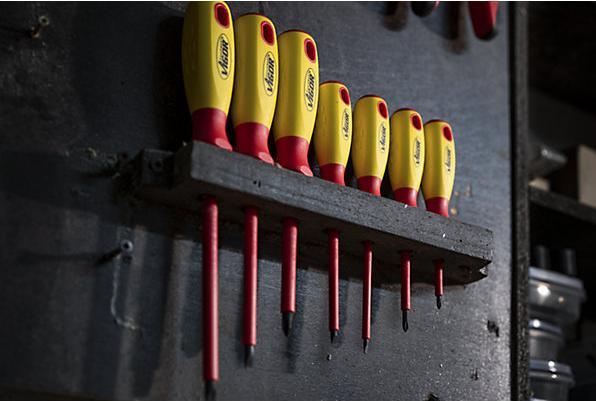 Produktbild Vigor VDE Schraubendreher Satz ∙ V2027 ∙ Schlitz Profil, Kreuzschlitz Profil PH ∙ 0,5 x 3 - 1,2 x 6… (Phillipps-Kreuzschlitz (PH), Schlitzschrauben)