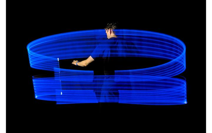 Actual product image Fun In Motion Toys WANDINI Glow.0 LED FLOATING WALL