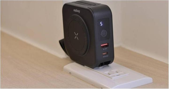 Actual product image Energizer Power Bank Max 10000mah Usbc Quad Portable (10000 mAh, 15 W, 37 Wh)