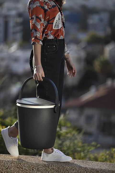 Actual product image Keter Go Bar - Tragbare Kühlbox mit Tisch (17 l)