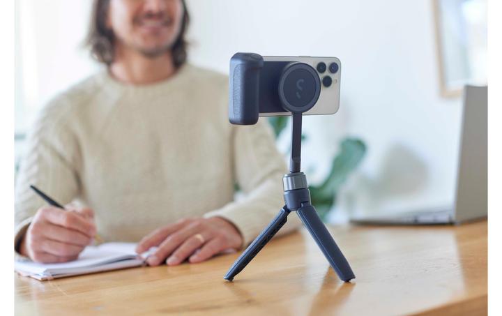 Actual product image ShiftCam SnapGrip Creator Kit Light Blue