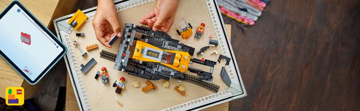 Actual product image LEGO Gelber Bulldozer mit Frontlader (60466)