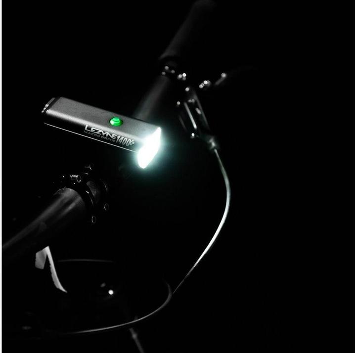 Produktbild Lezyne Macro Drive 1400 (1400 lm)