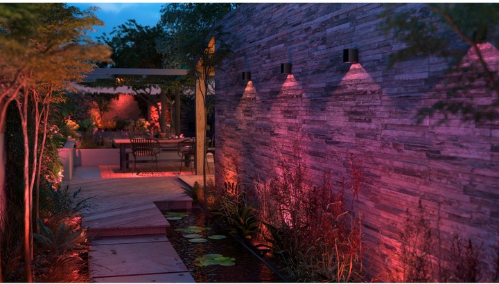 Image du produit Philips Hue White & Color Ambiance Resonate (350 lm)